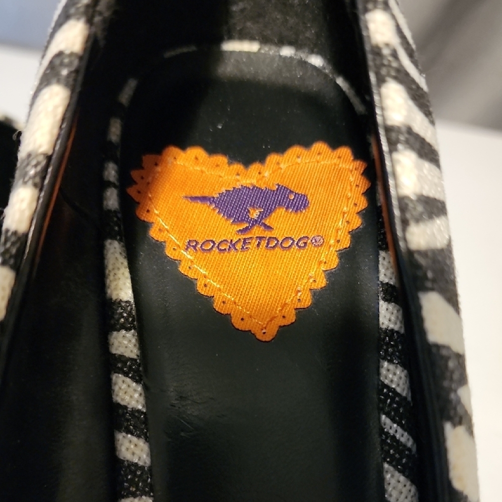 Rocket Dog Black and White Zebra Print Heels - Picture 3 of 11